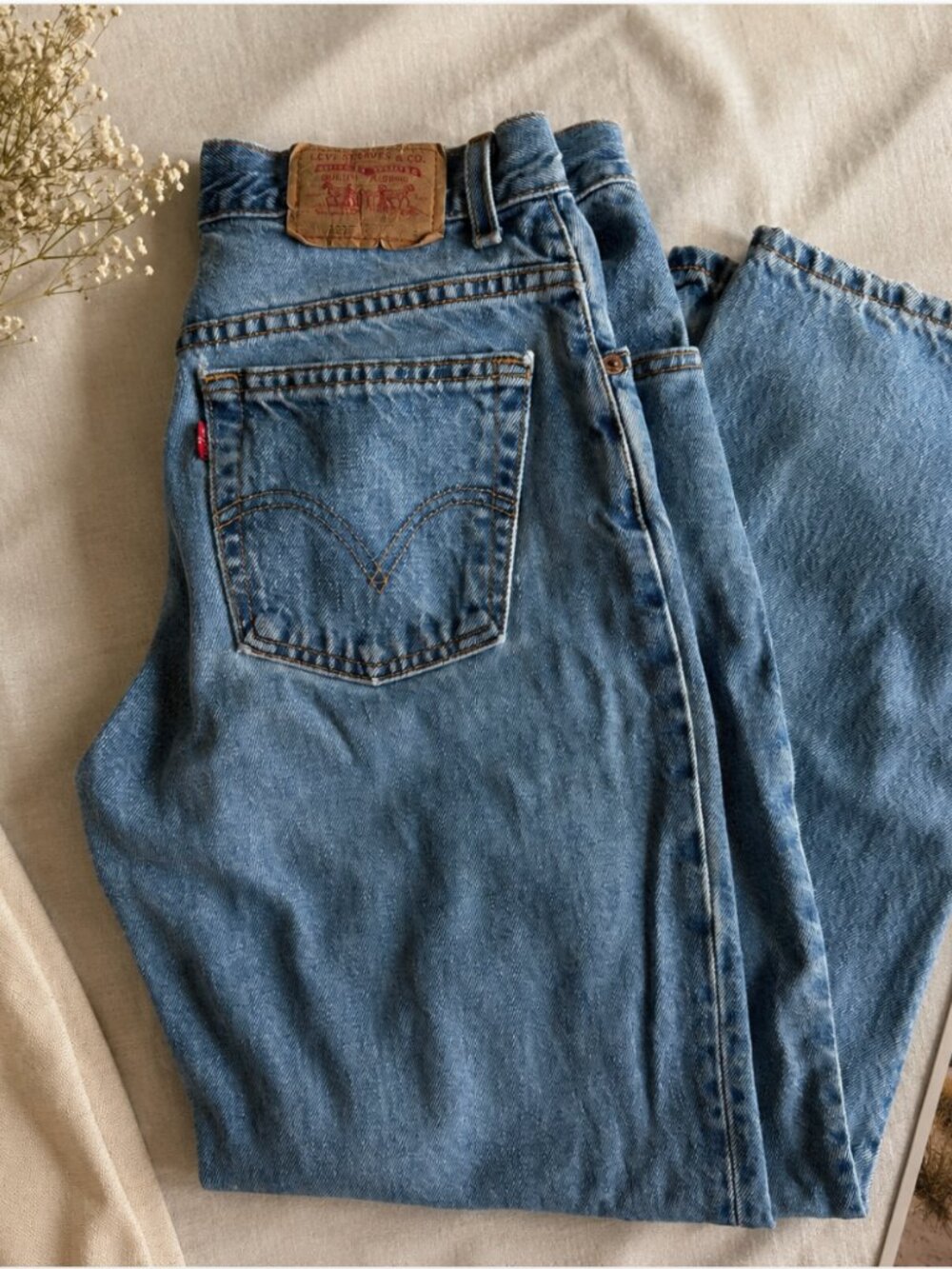 Levi's 550 Relaxed Fit Vintage Light Wash Jeans Women's 10 Medium Wash USA Style